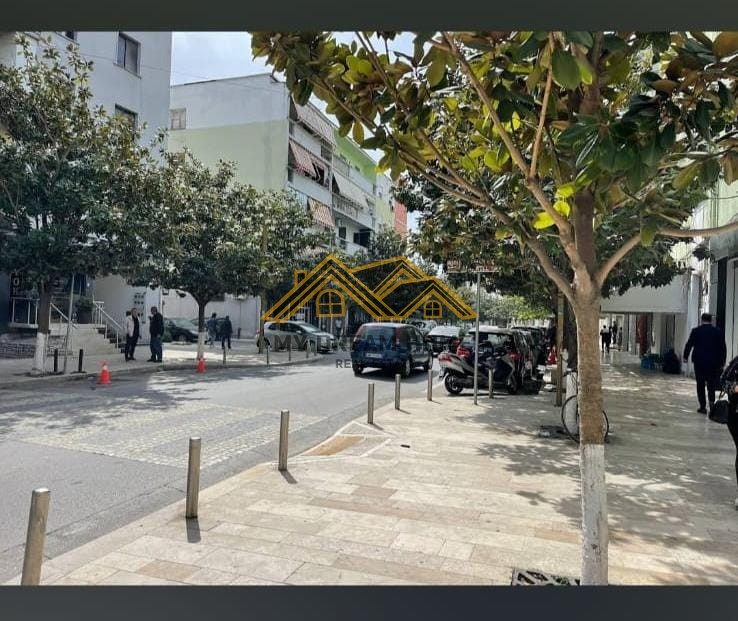 SHITET APARTAMENT UNIK TEK GJYKATA DURRES 4