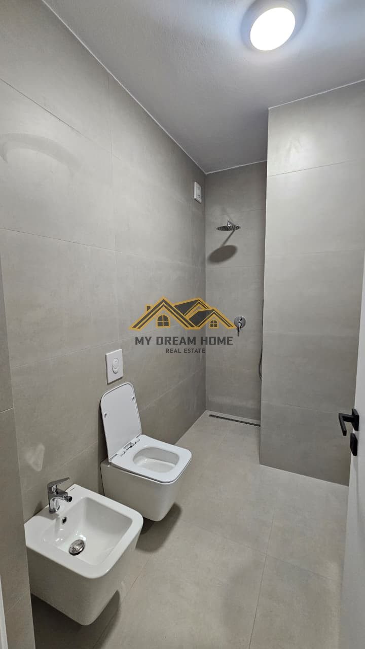 SHITET APARTAMENT 1+1 PLAZH DURRES 2