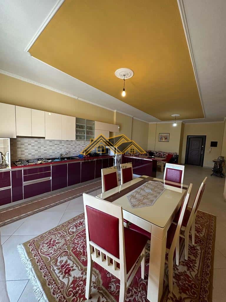 SHITET APARTAMENT 2+1 TEK ZONA E TREGUT INDUSTRIAL!