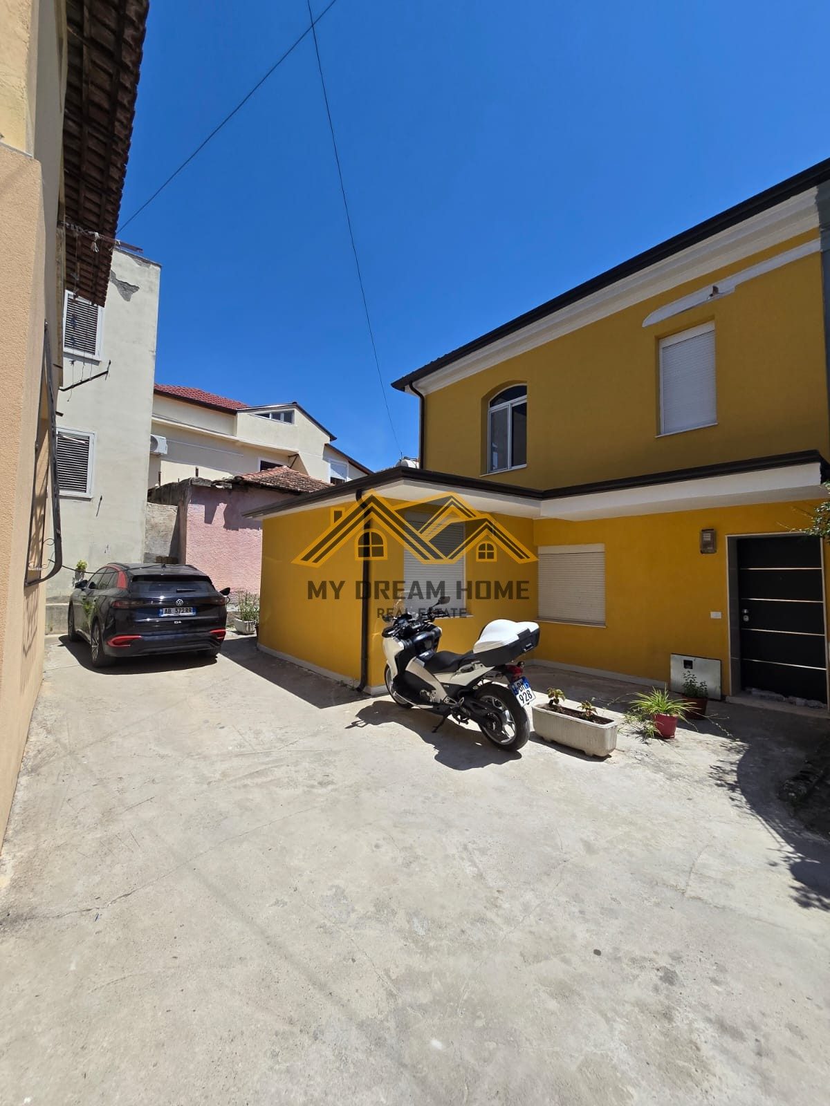 Shitet , Shtëpi Private 2-katëshe , Lagjja Re ,Durres