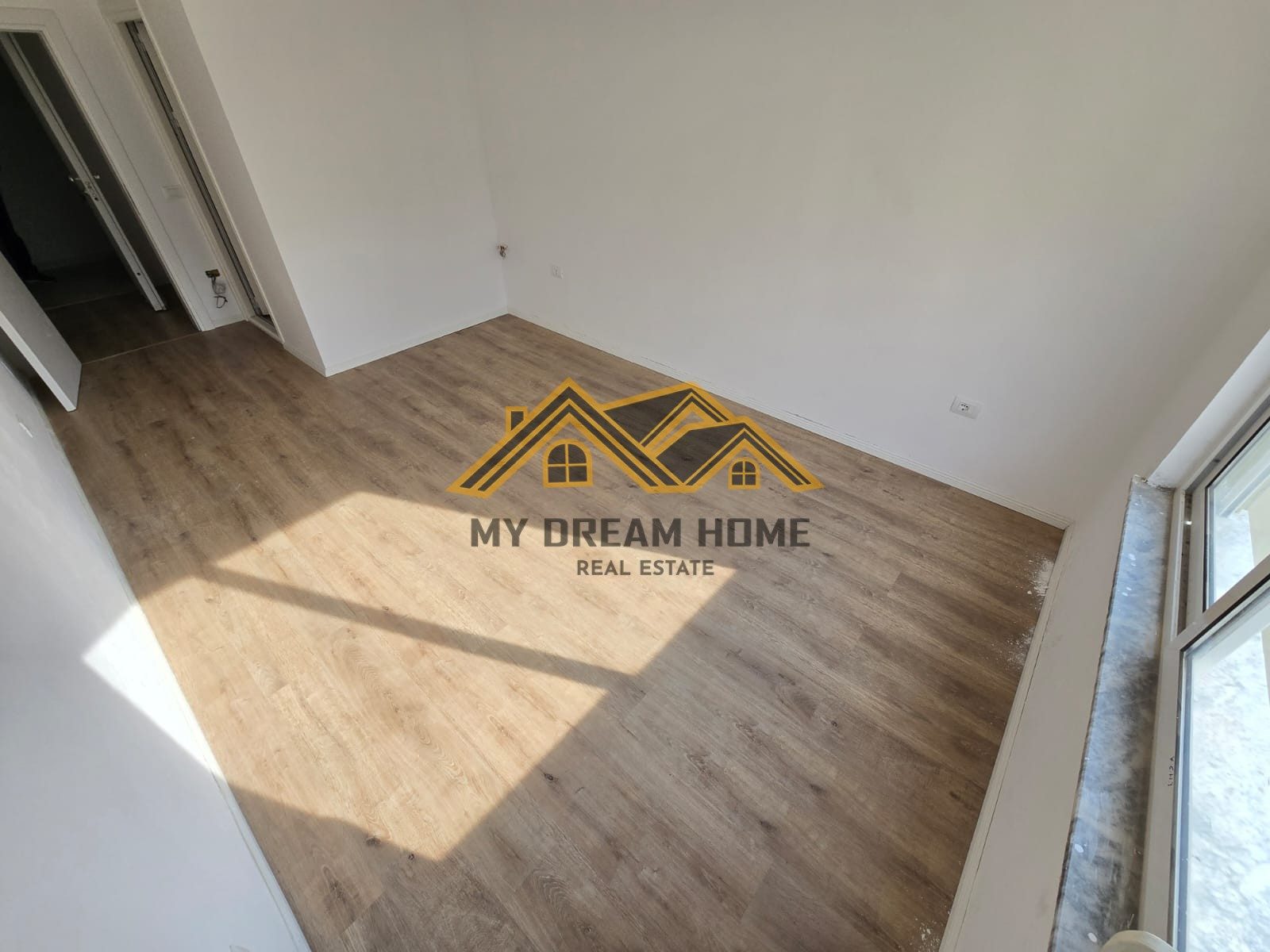 Shitet Apartament 2+1+2 Ne Plazh Durres! 4
