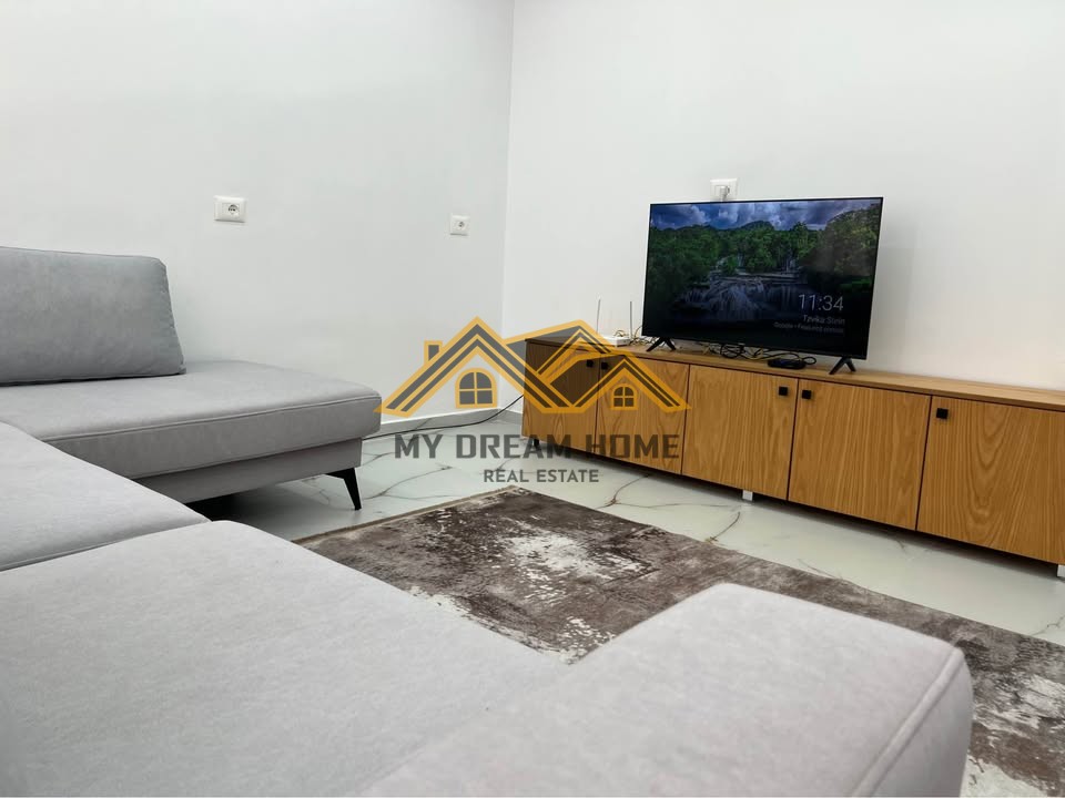 APARTAMENT 1+1 NE QENDER DURRES, PER SHITJE!