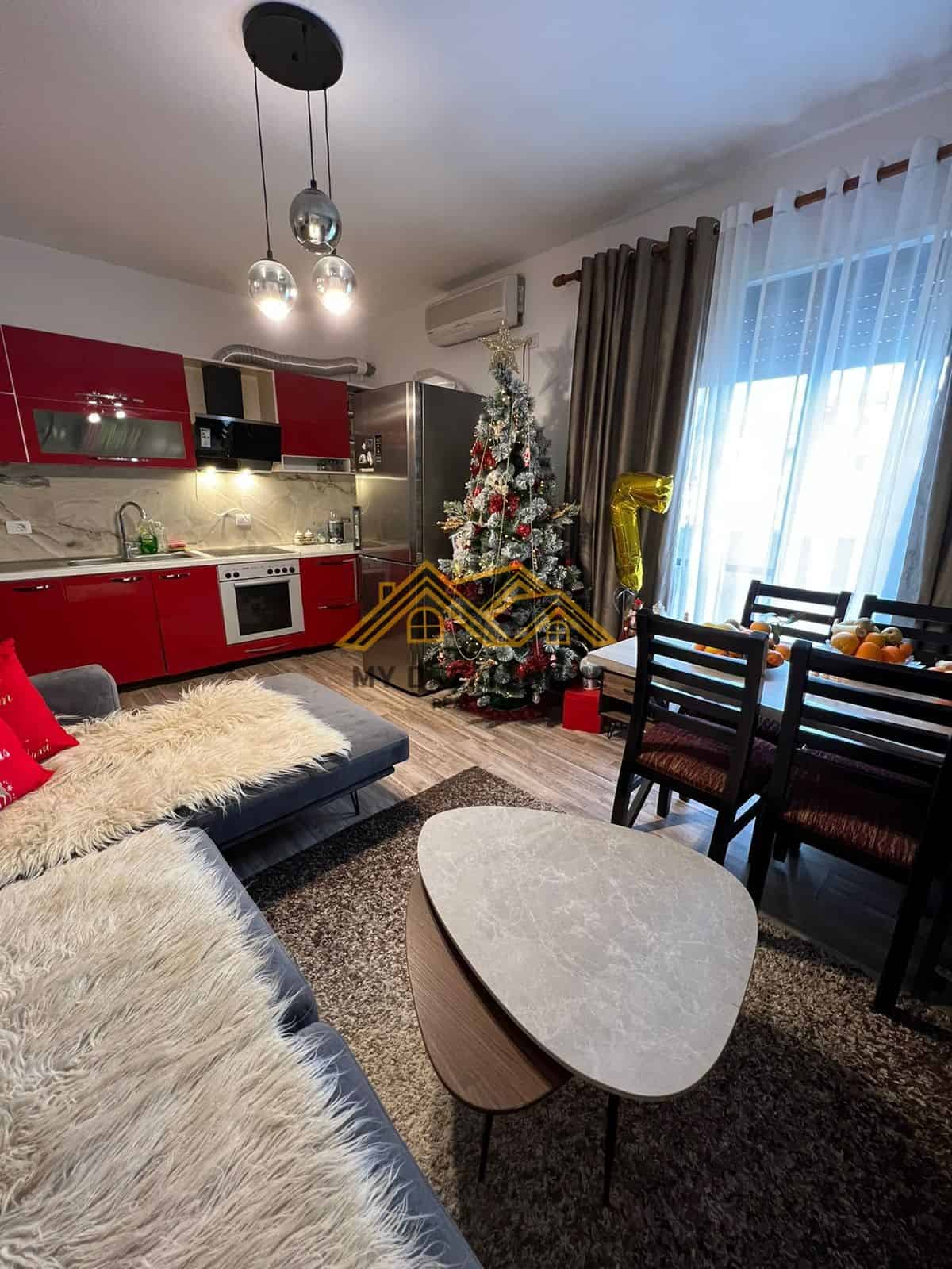 SHITET APARTAMENT 1+1 PRANE “SHKOLLES 2 GJELAT”!