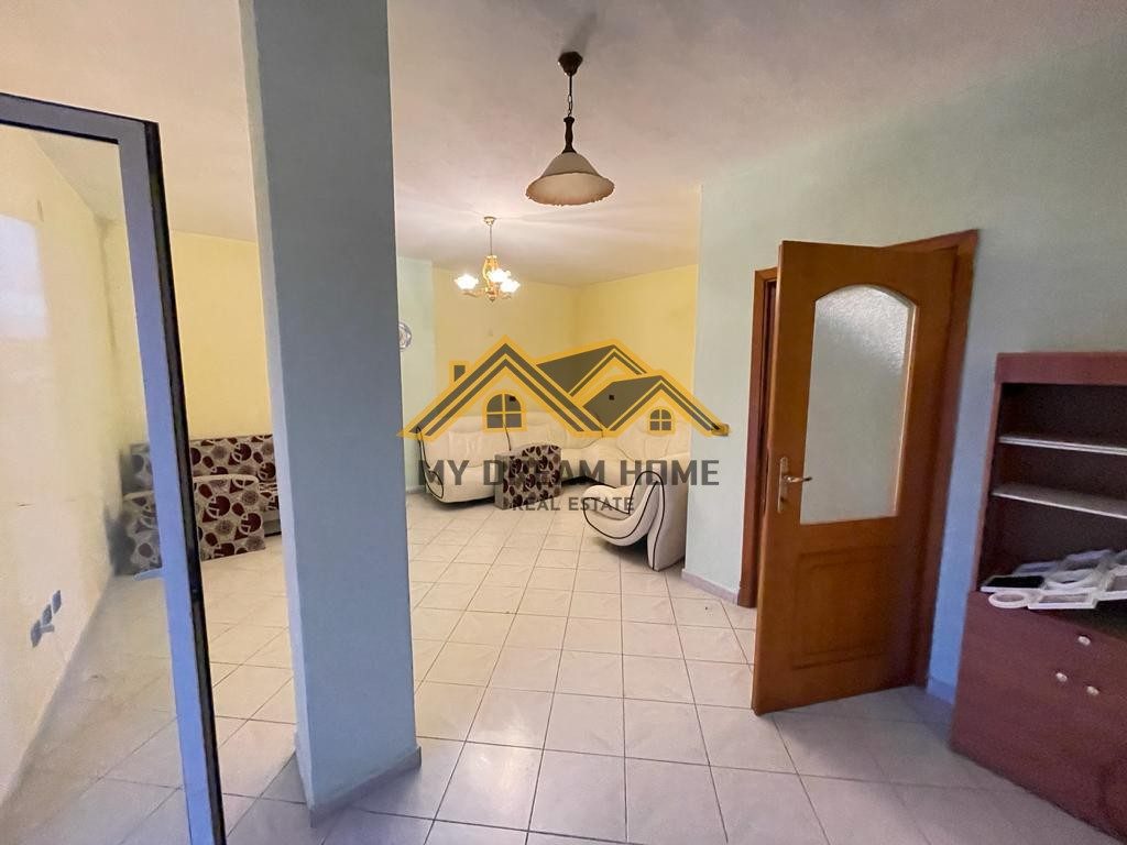 SHITET PENTHOUSE 3+1+2+VERAND ILIRIA PLAZH DURRES 4