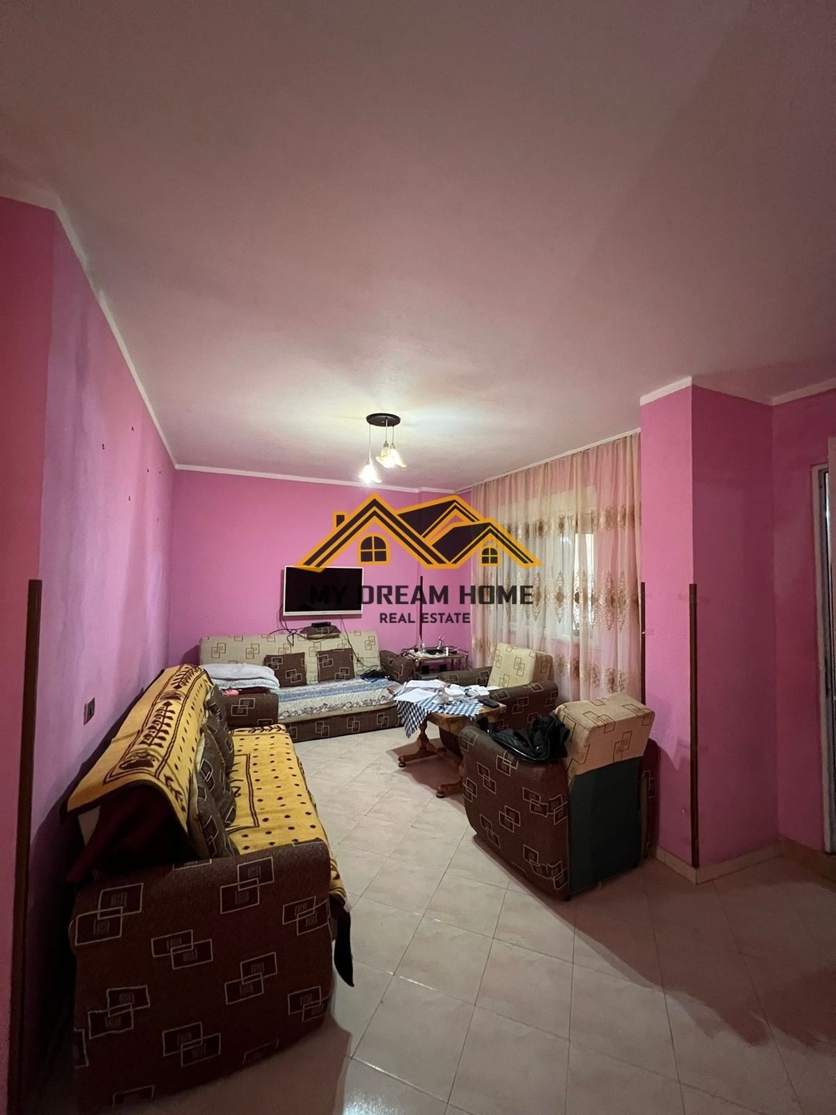 SHITET APARTAMENTI 2+1+VERAND TEK UKD DURRES!