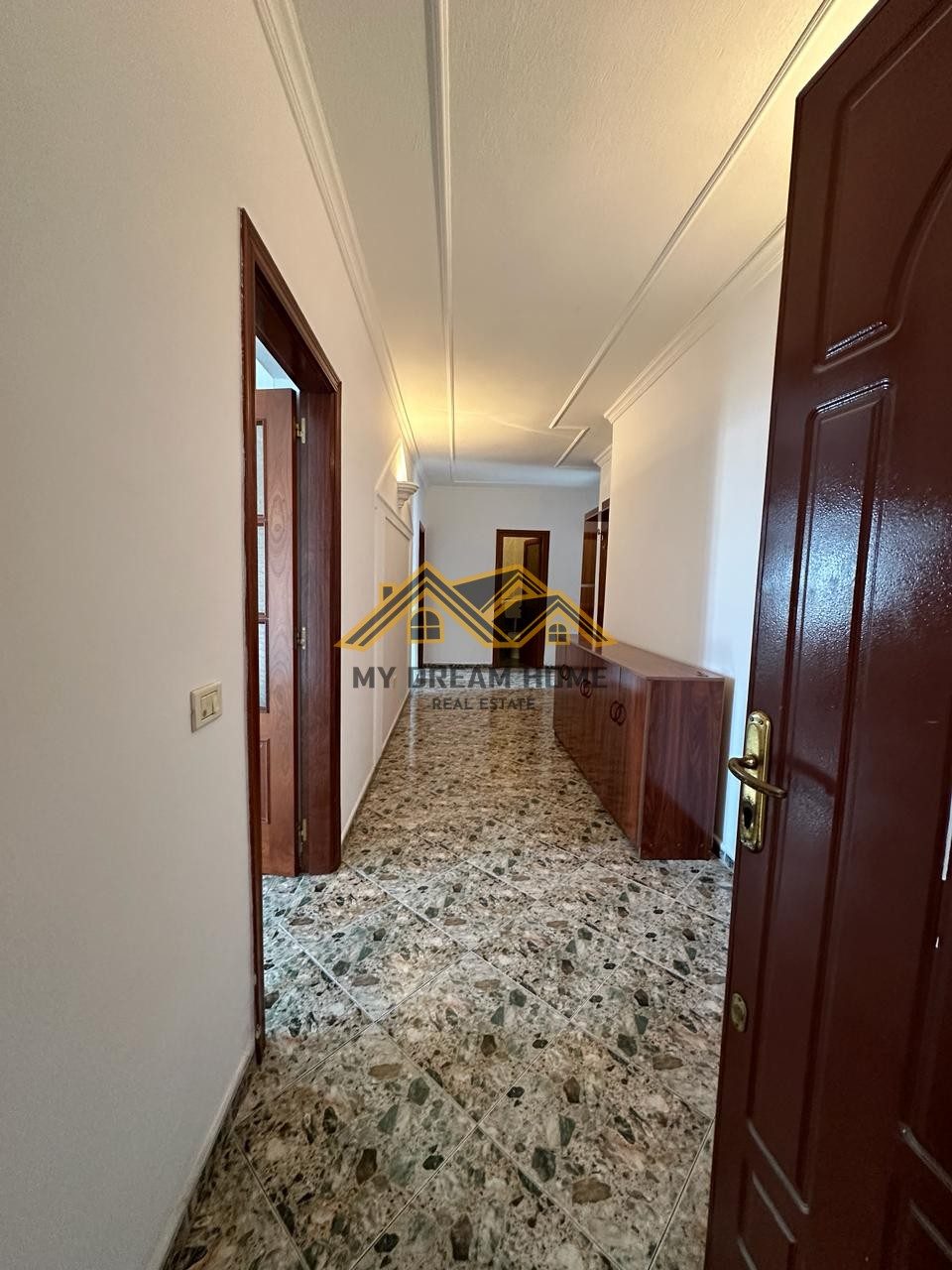 SHITET APARTAMENT 2+1+2 TEK TREGU I VOGEL! 3