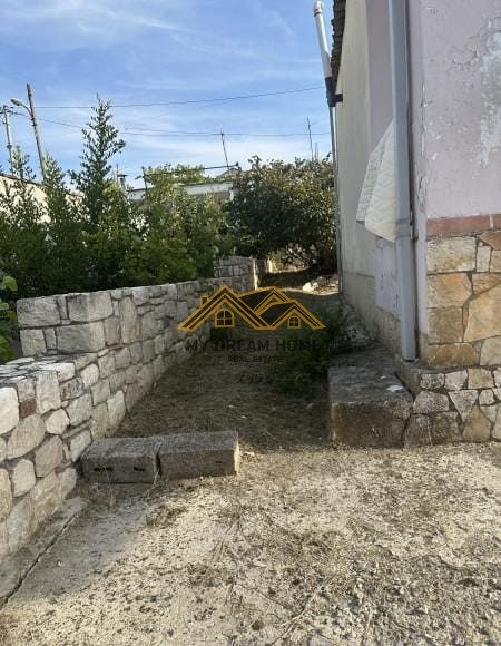 Shitet Shtepi Private 1-Katshe ne Shkallnur Durres!