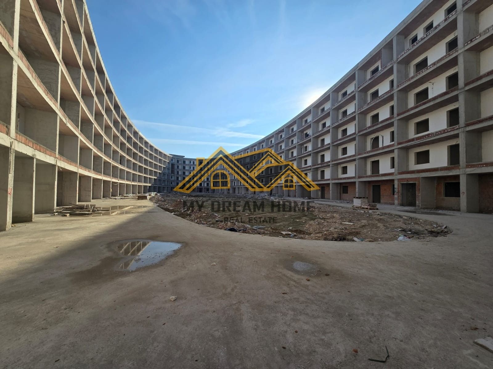 SHITET APARTAMENT 1+1 ME OBORR NE REZIDENCEN E RE NE ,GOLEM! 3