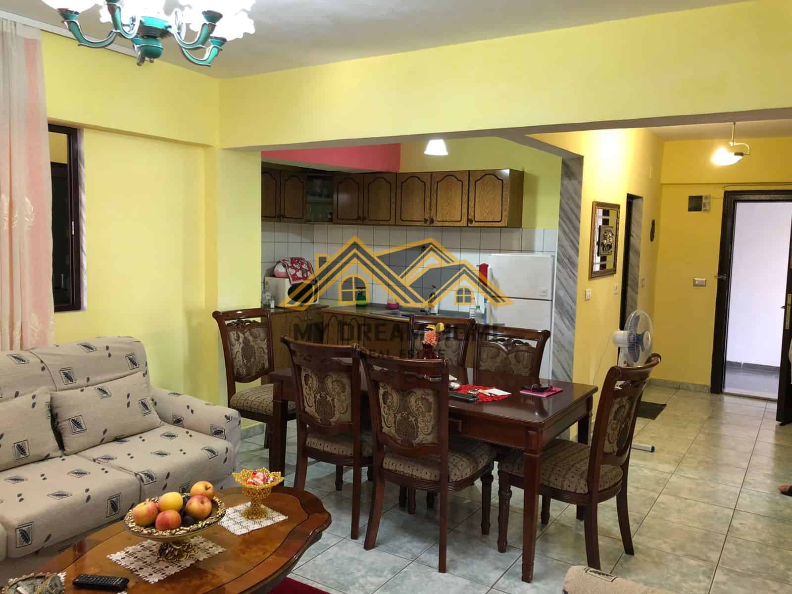 SHITET APARTAMENT 2+1 RRUGA E RE E PORTIT! 2
