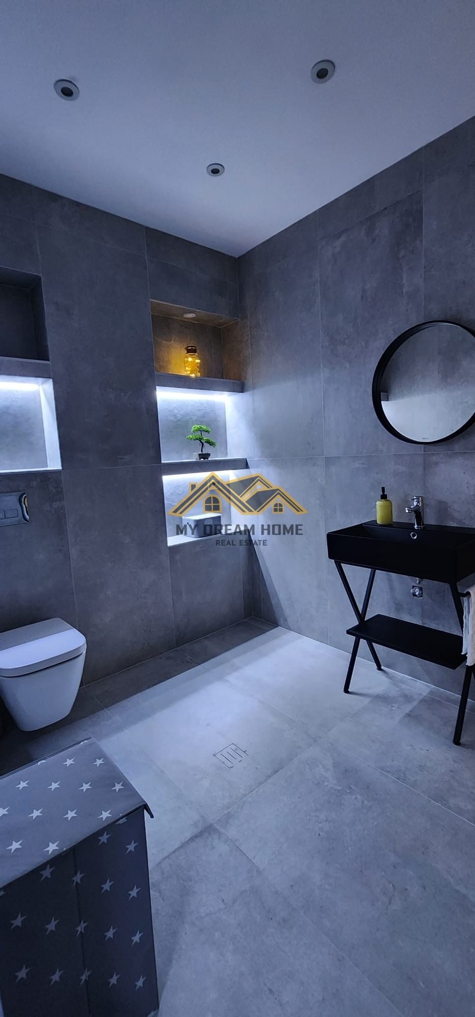 Apartament Lux per Shitje tek 27-katëshi në Vollga, Durrës 3