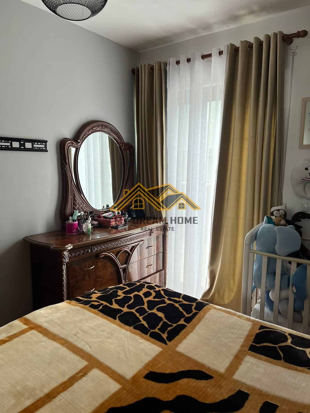 SHITET APARTAMENT 1+1 PRANE “SHKOLLES 2 GJELAT”! 3