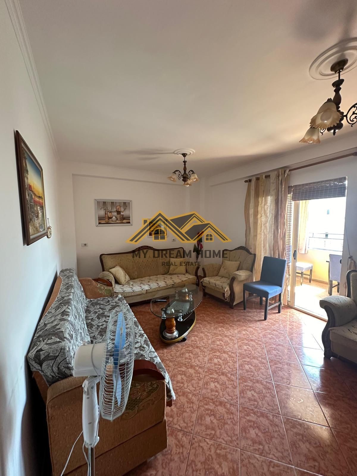 SHITET APARTAMENT 1+1 PLAZH DURRES 4