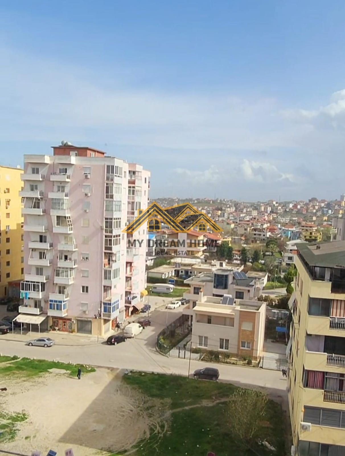 SHITET SUPER APARTAMENT 2+1 NE PLAZH DURRES 4