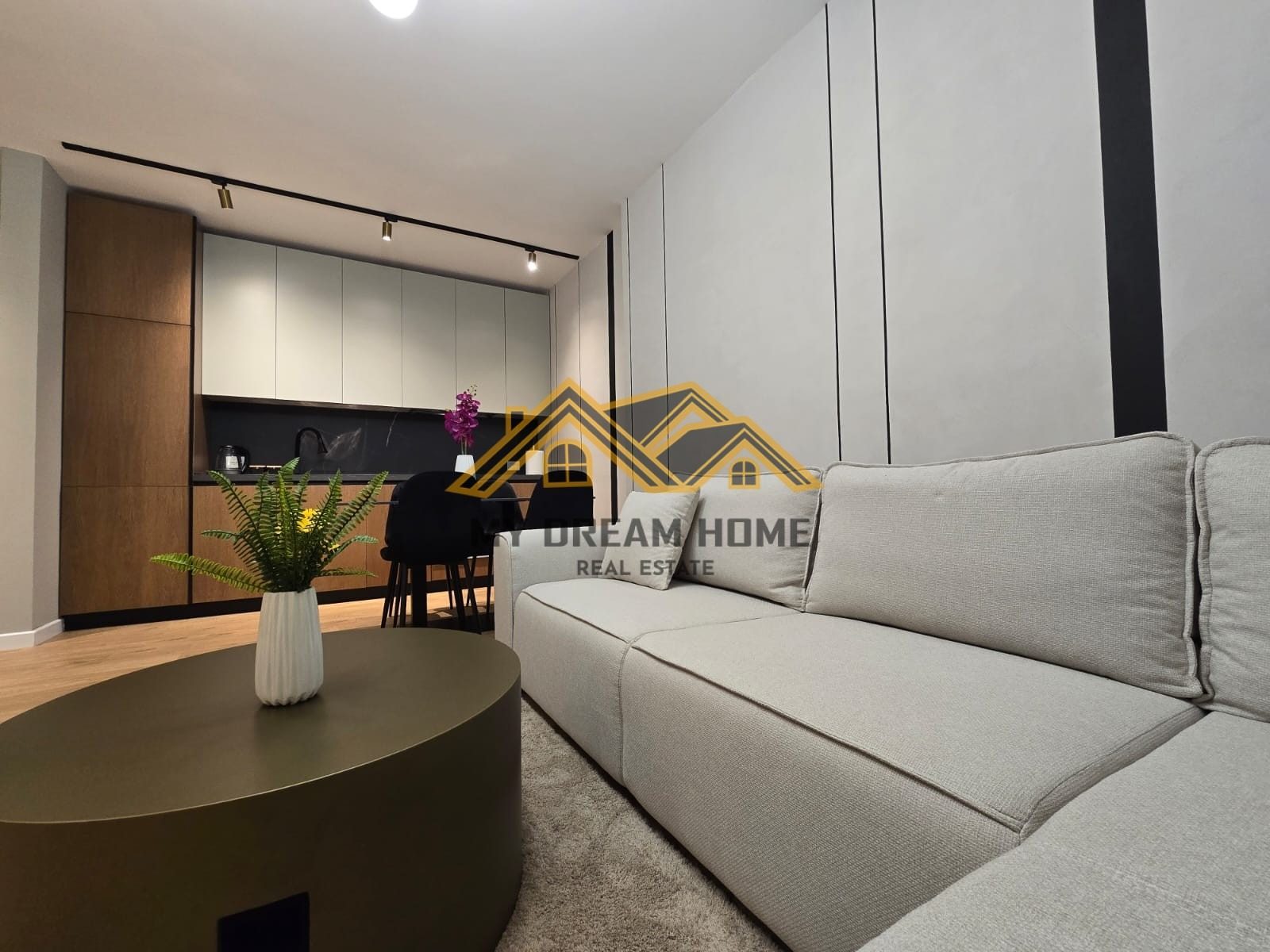 SHITET APARTAMENT 1+1 PLAZH TEK HOTEL ADRIATIK!