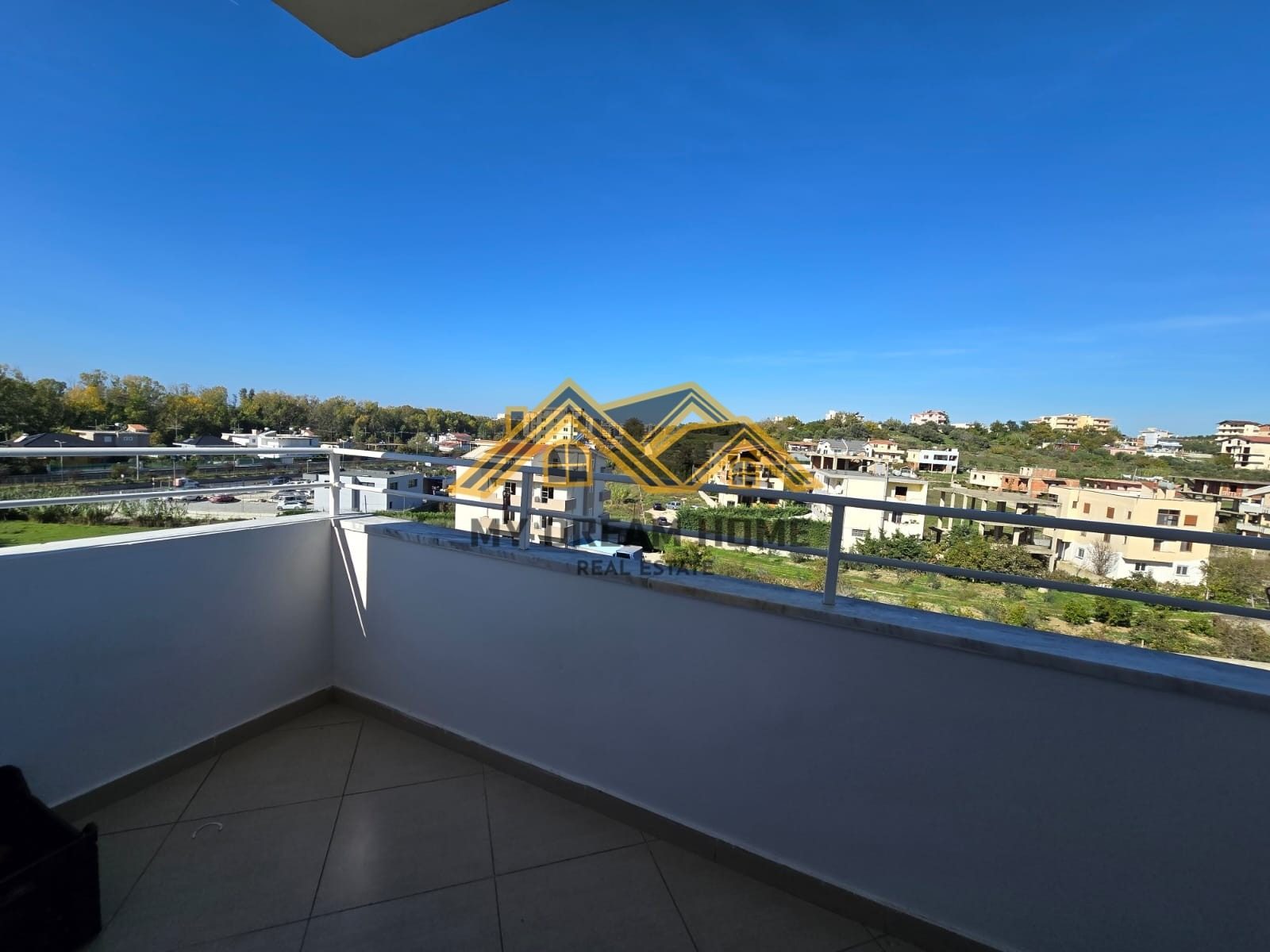 SHITET APARTAMENT 1+1 PLEPA DURRES! 3