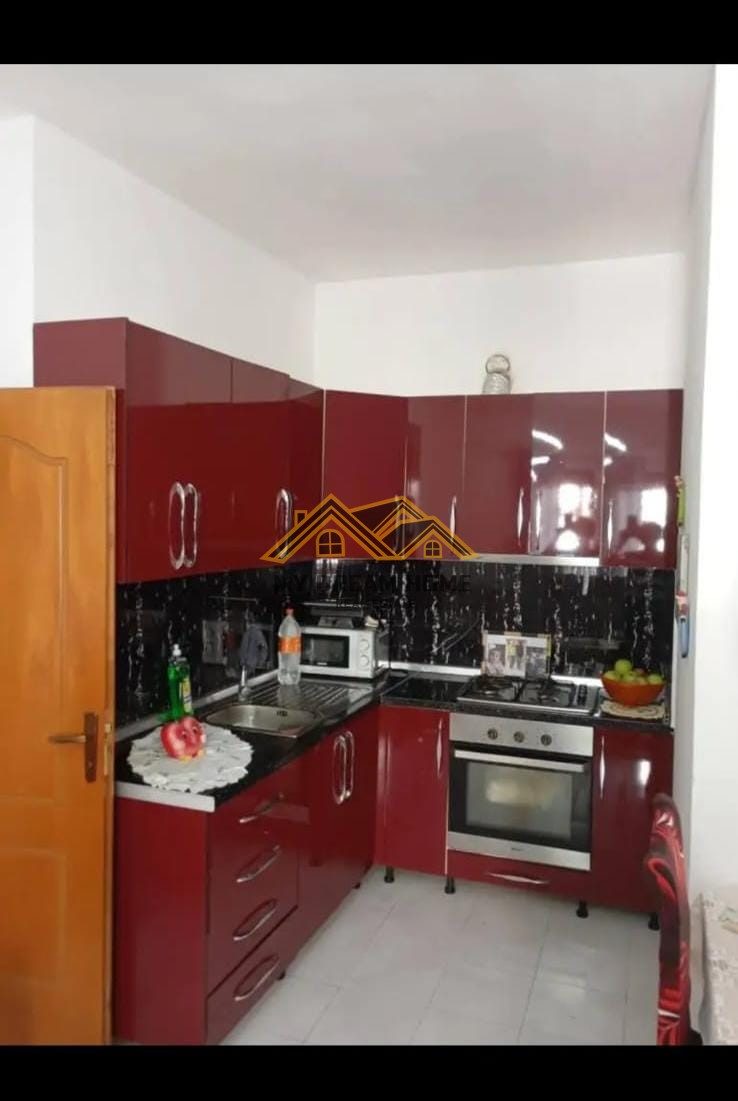 SHITET APARTAMENT 1+1 PLAZH DURRES! 4