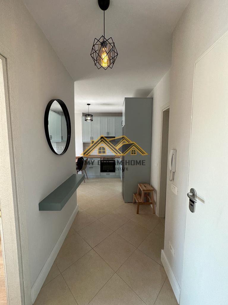 APARTAMENT 1+1 PRANE TREGUT TE FRUTA PERIMEVE, DURRES PER SHITJE! 4