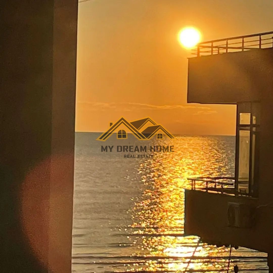 SHITET GARSIONIERE ME PAMJE NGA DETI AFER HOTEL ADRIATIKU!