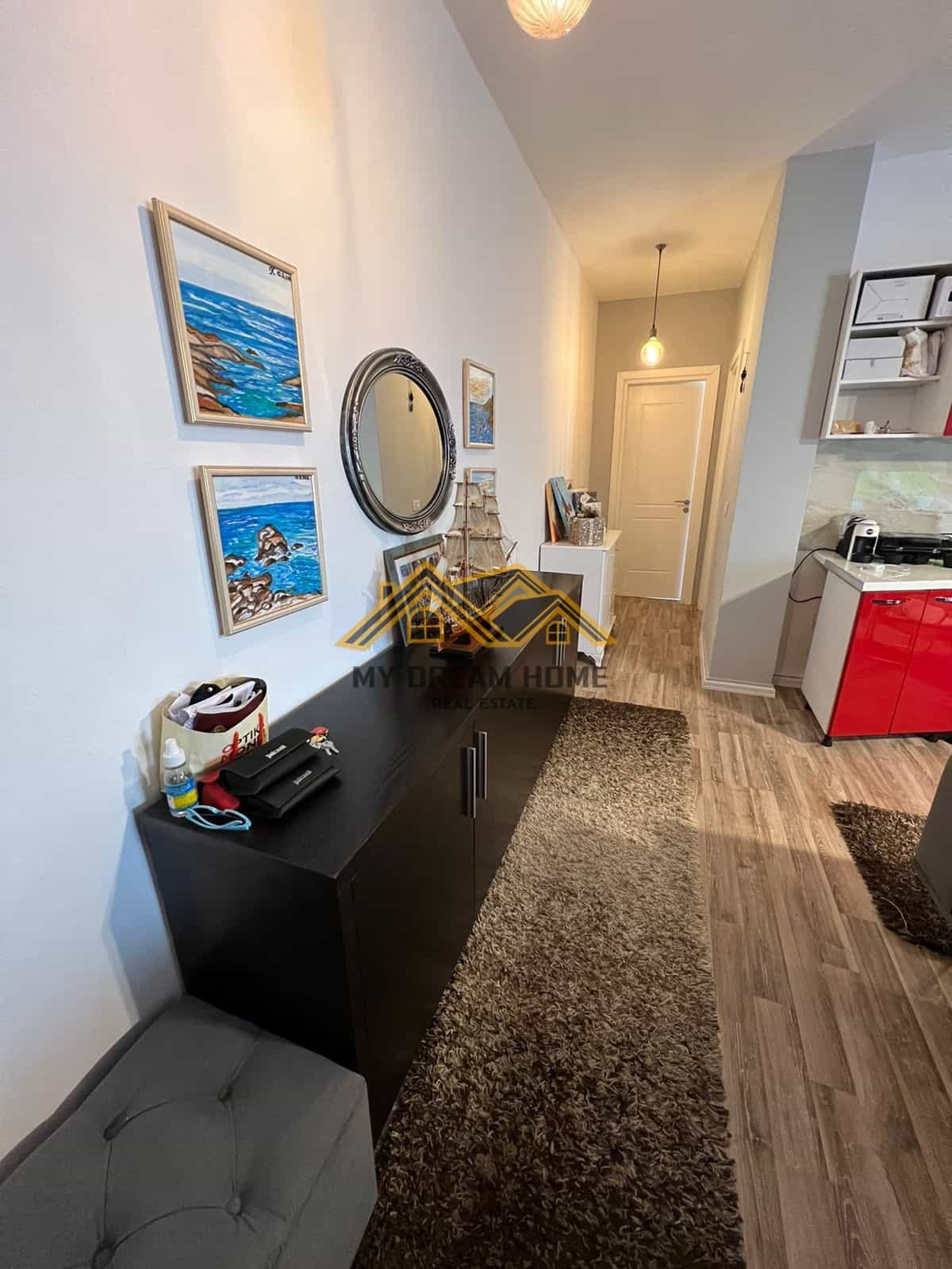 SHITET APARTAMENT 1+1 PRANE “SHKOLLES 2 GJELAT”! 2