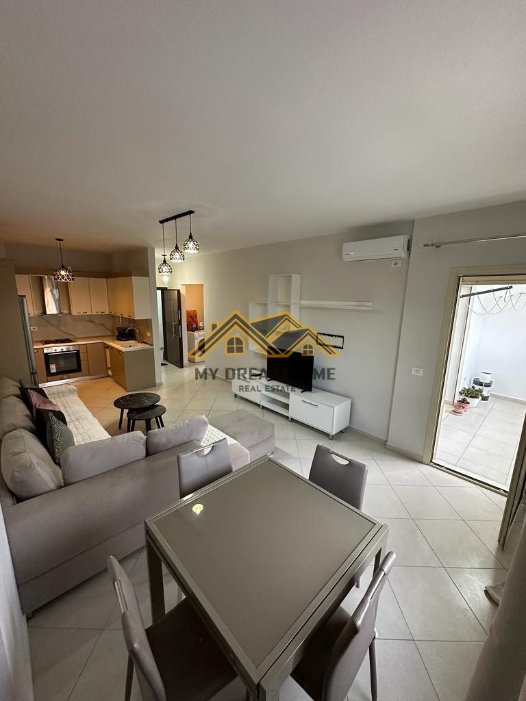 Apartament 1+1 per shitje në Rrugen Aleksander Goga.