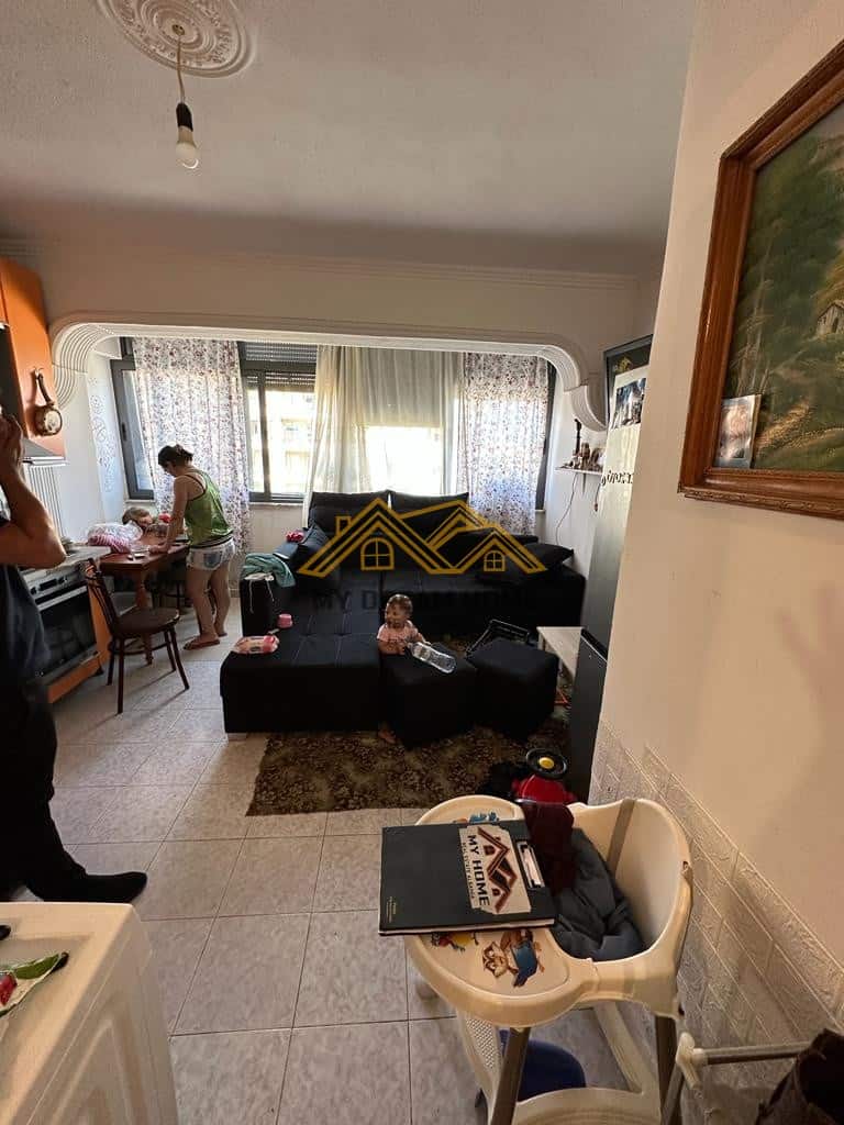 SHITET APARTAMENT 1+1 NE PLAZH ILIRIA ! 4