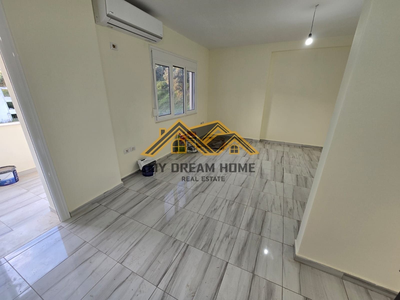 SHITET APARTAMENT 1+1 TEK SHKEMBI I KAVAJES! 4