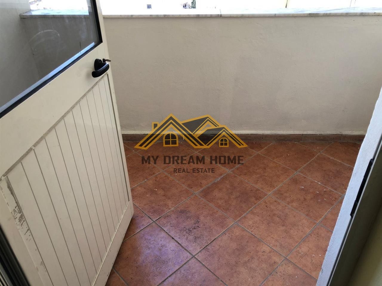 SHITET APARTAMENT 1+1 QENDER DURRESIT 2