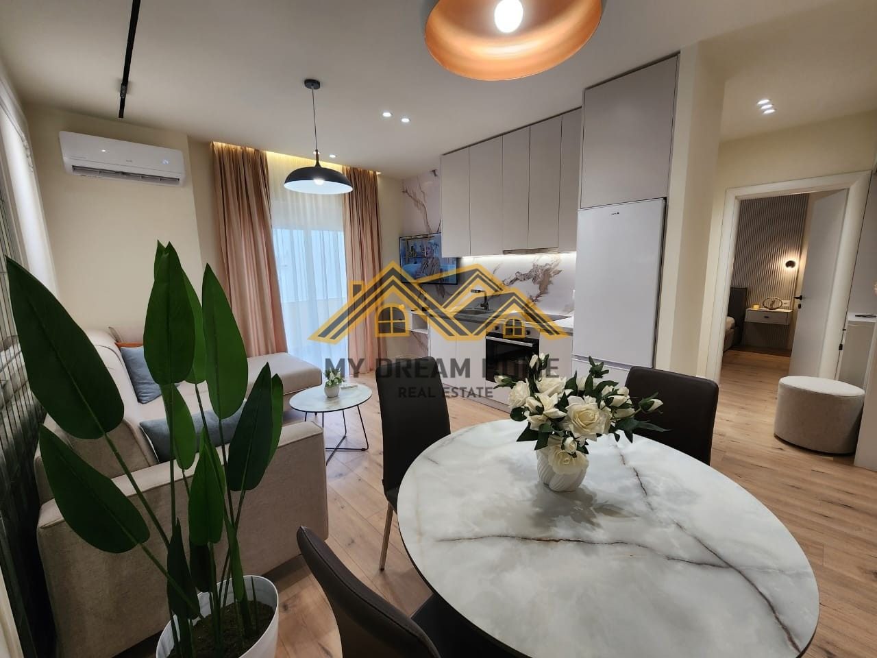 SHITET APARTAMENT 1+1 PAMJE DETI PLAZH ILIRIA!