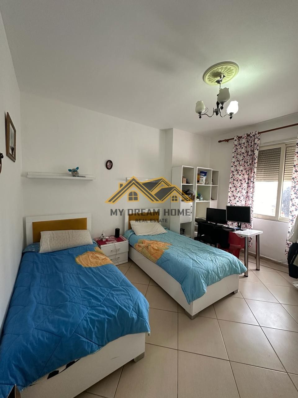 SHITET APARTAMENT 2+1+ VERAND TEK ZONA E TREGUT INDUSTRIAL! 3