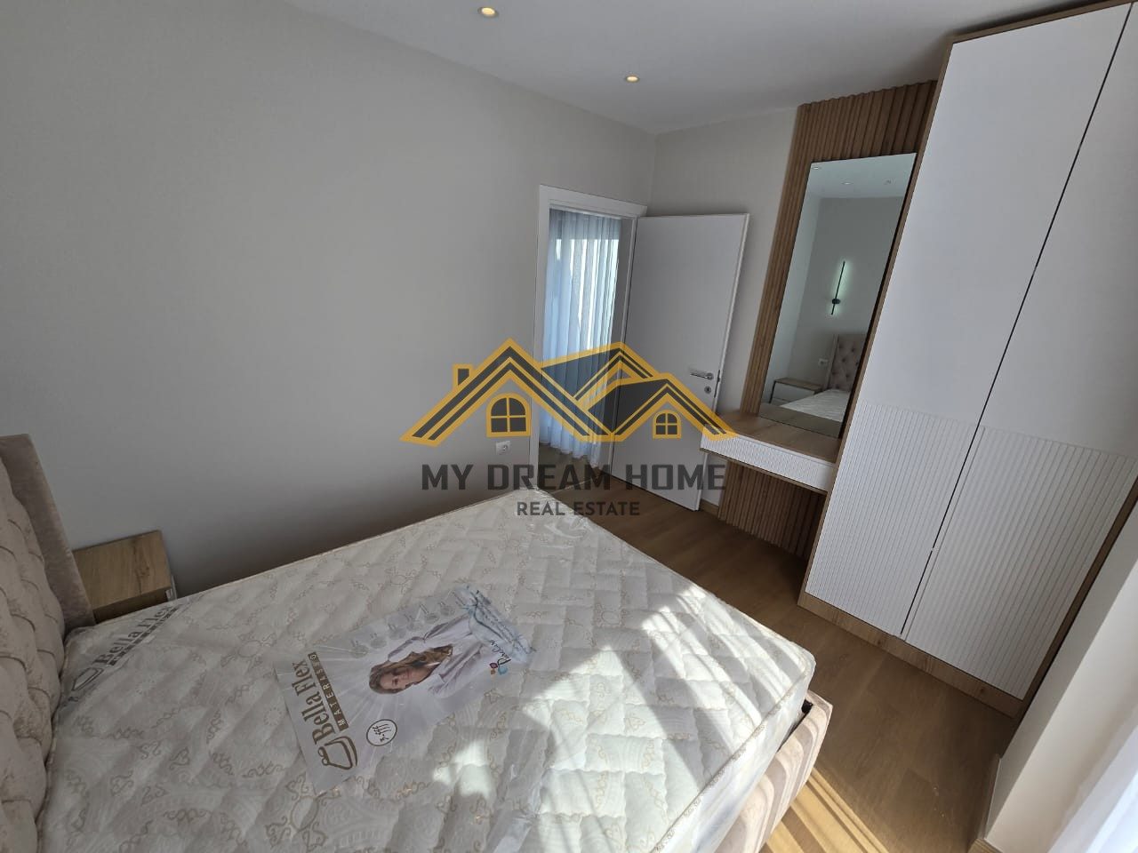 SHITET SUPER APARTAMENT NE GOLEM!