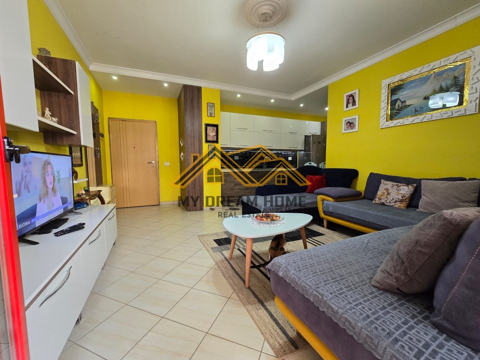 SHITET APARTAMENT 2+1 PLAZH, DURRES! 4