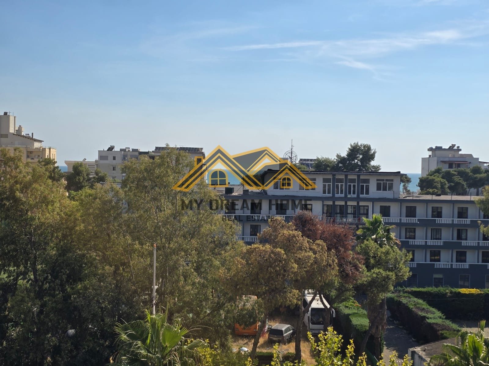 SHITET APARTAMENT 1+1 NE PLAZH DURRES!
