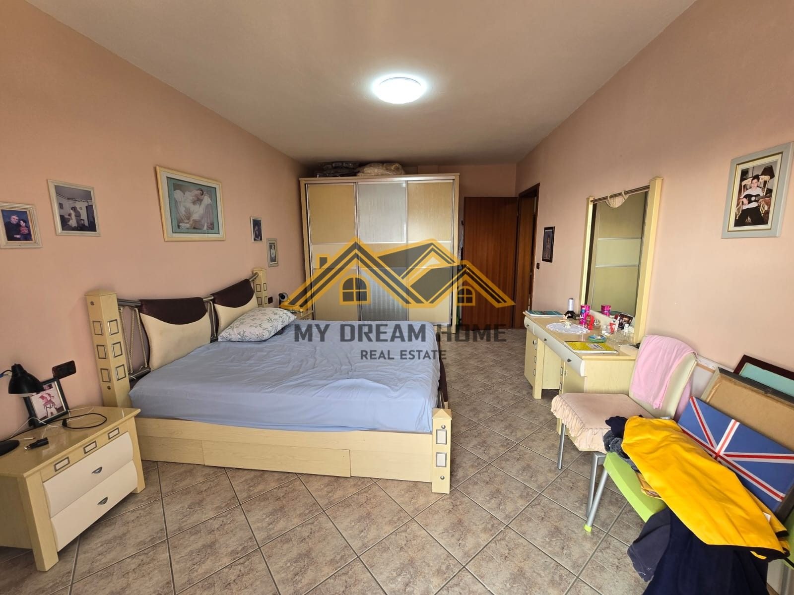 SHITET APARTAMENT 2+1 ME PAMJE NGA PORTI DURRES!! 3