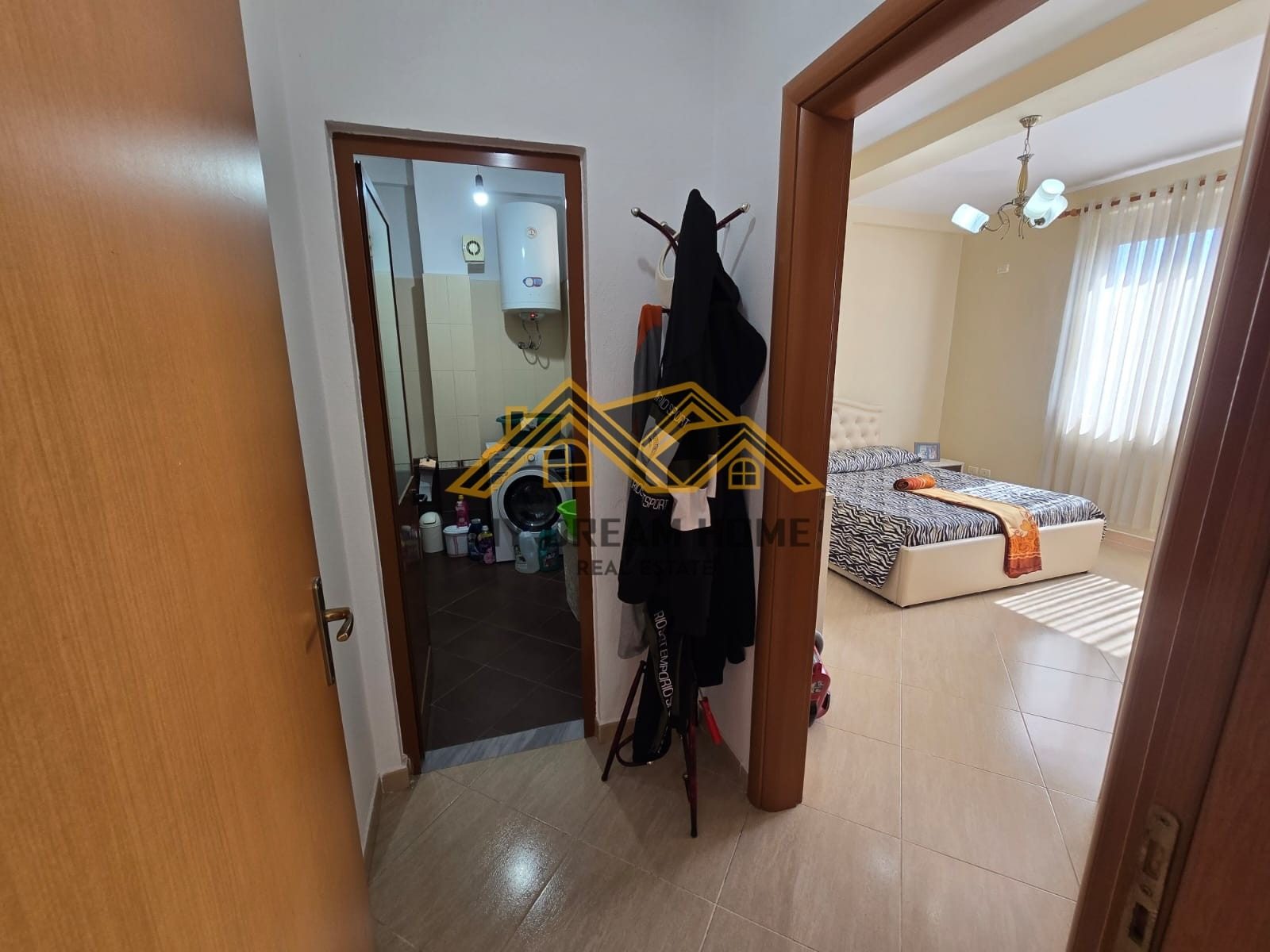 SHITET APARTAMENT 1+1 NE PLAZH PRAN POSTES! 2