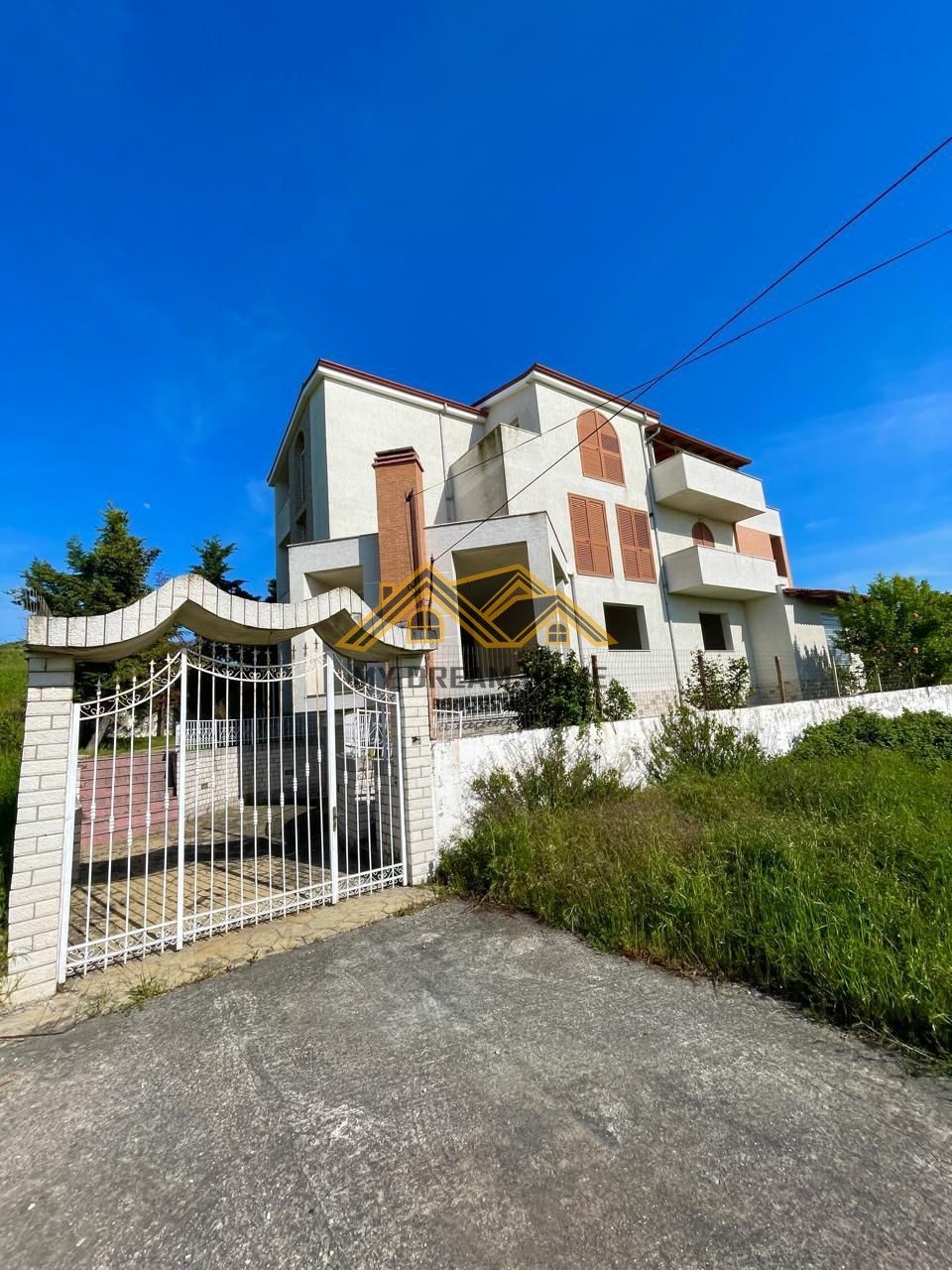 VILE 3 KATESHE NE ARAPAJ – DURRES, PER SHITJE !