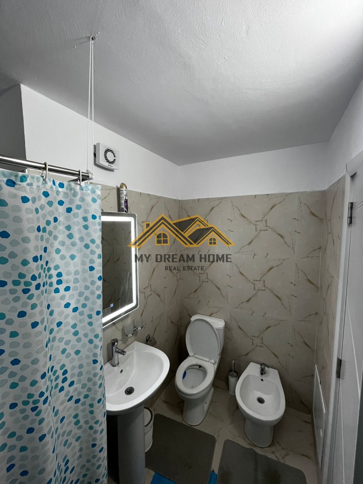 Shitet Apartament 3+1+2 me Pamje Deti – Vollga, 27-Katëshi, Durrës !! 2