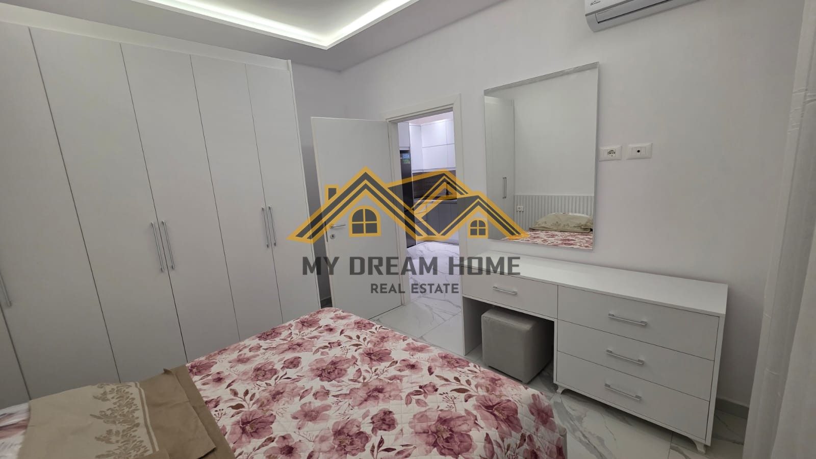 SHITET SUPER APARTAMENT NE GOLEM! 4