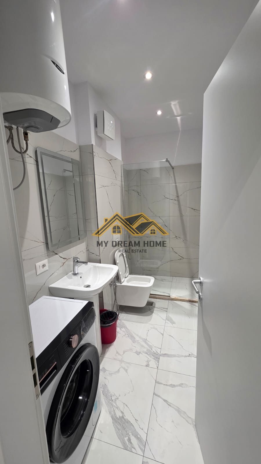 SHITET SUPER APARTAMENT NE GOLEM!