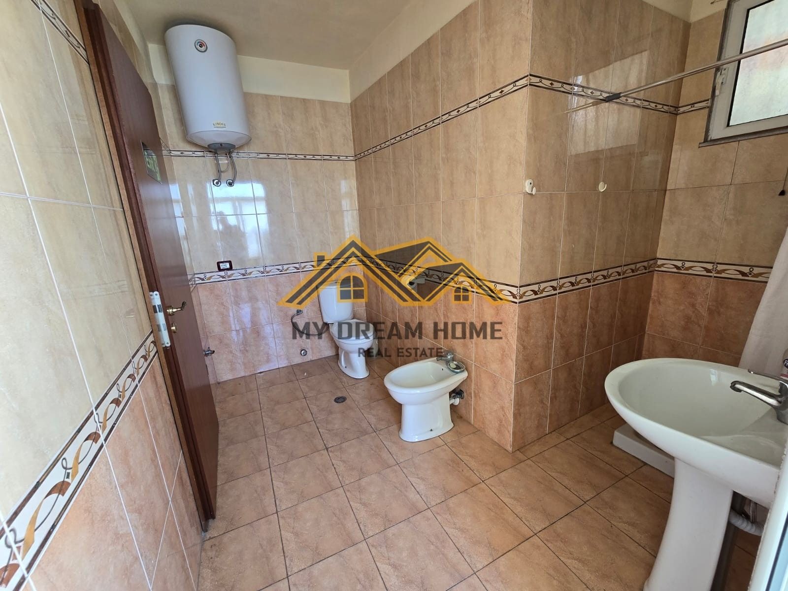 SHITET APARTAMENT 1+1 NE HYRJEN E DURRËSIT, PRANË UJËSJELLËSIT 3