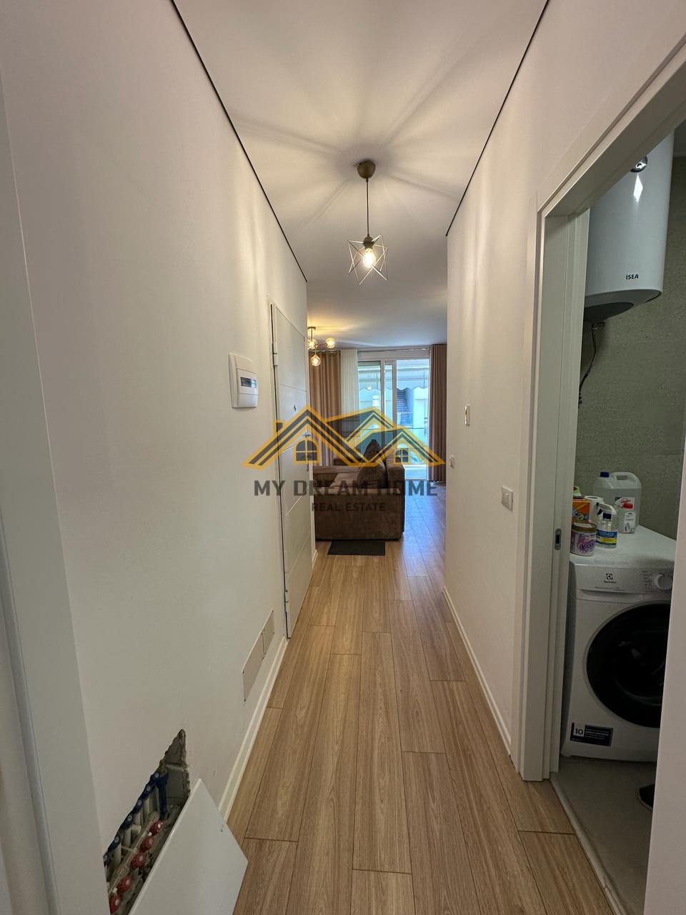 SHITET APARTAMENT 1+1 VIJE E DYTE NGA VILAT NE GJIRIN E LALEZIT, NE KOMPLEKSIN SAN PIETRO! 4