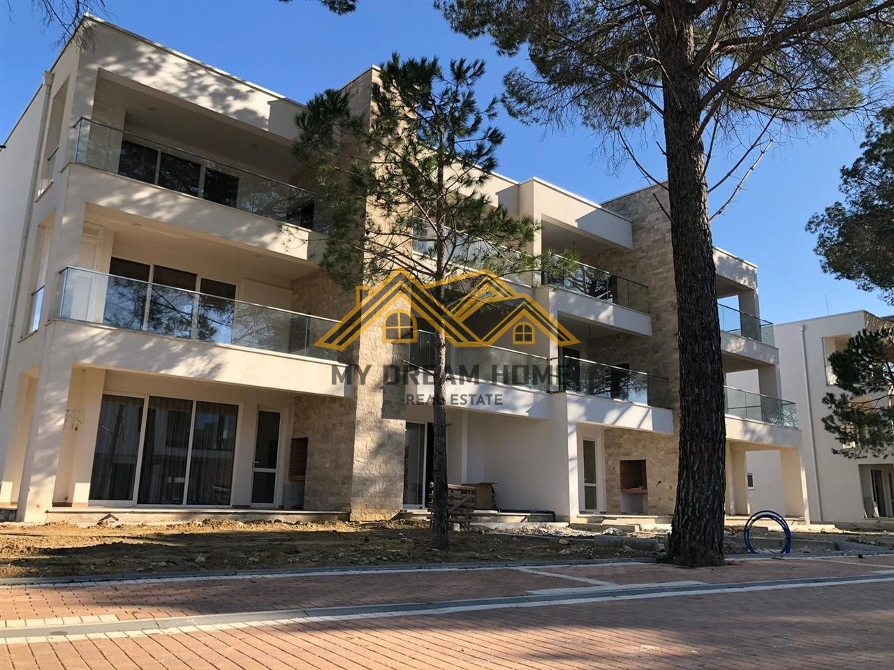 SHITEN APARTAMENTE TE TIPOLOGJISE 1+1, 2+1 TE RESIDENCA SAN PIETRO