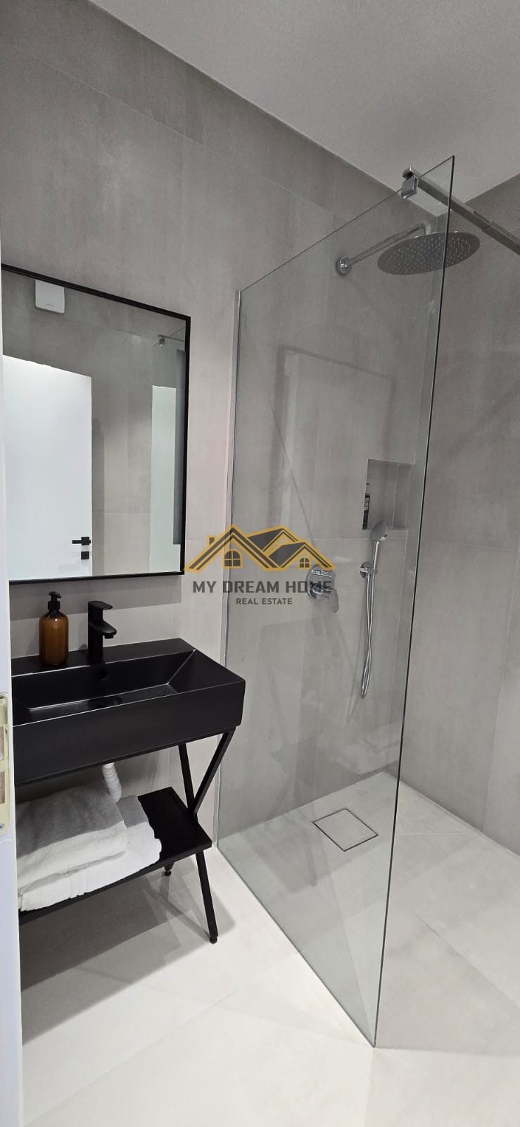 SHITET SUPER APARTAMENT 1+1 ME PAMJE DETI 4