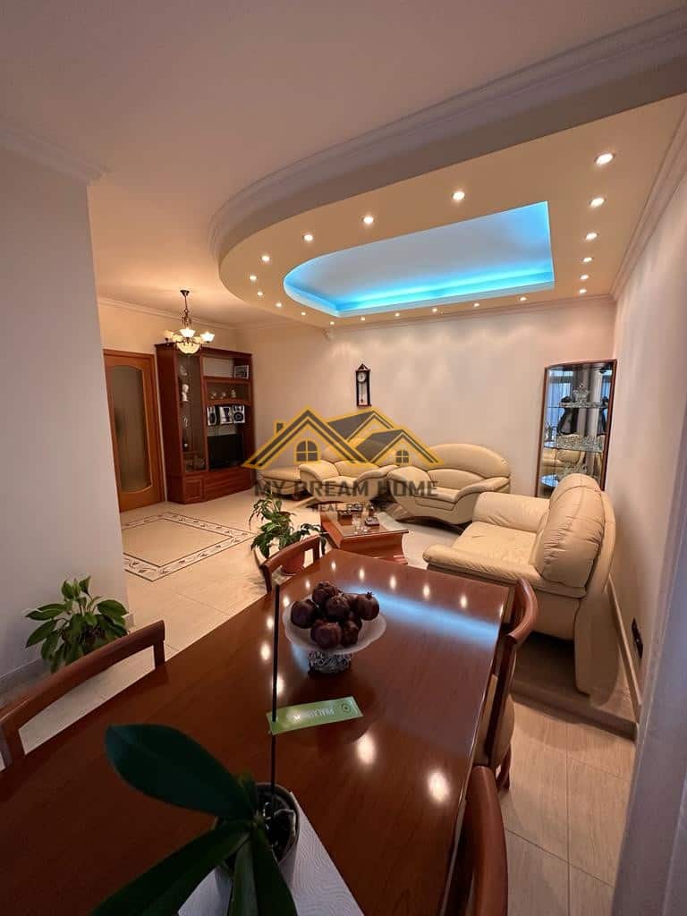 SHITET APARTAMENT 3+1+2 PRANE BASHKISE !