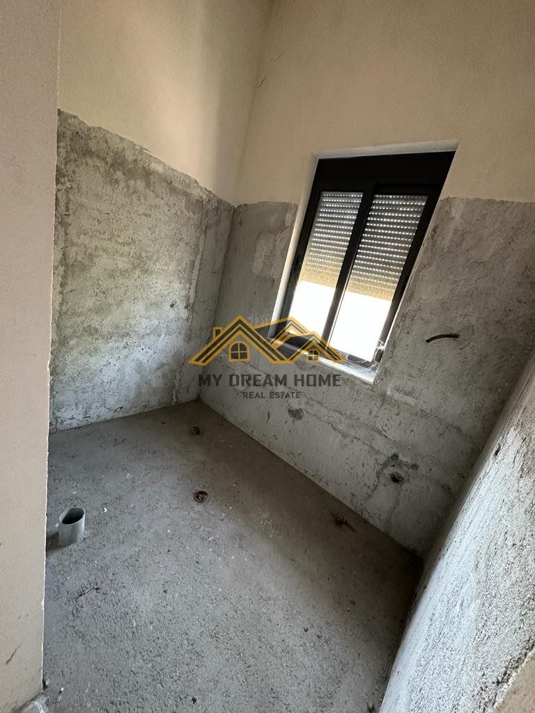 SHITET APARTAMENT 1+1 TEK RROTA E KUQE PLAZH 4