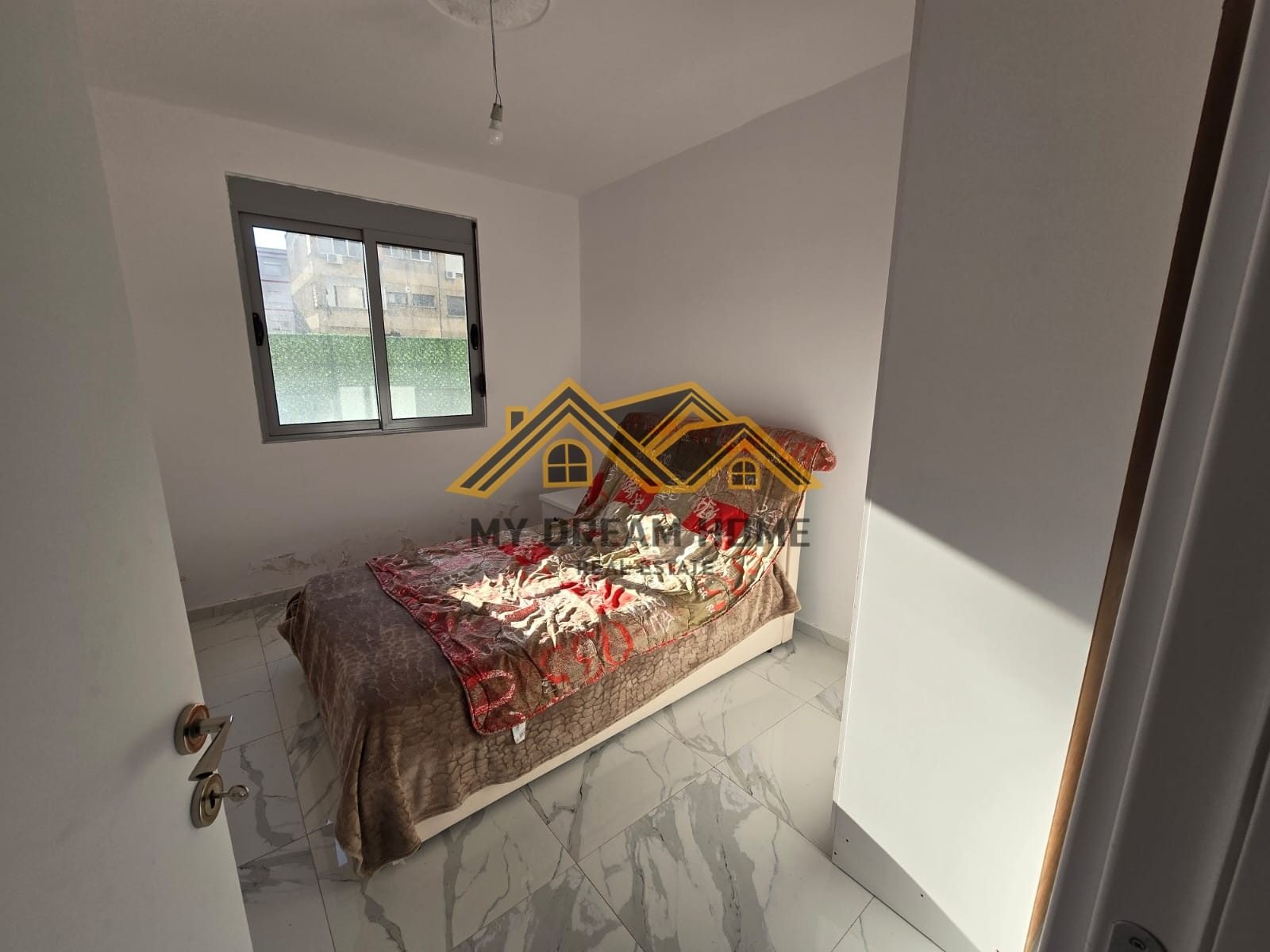 SHITET APARTAMENT 2+1 QENDER DURRES 3