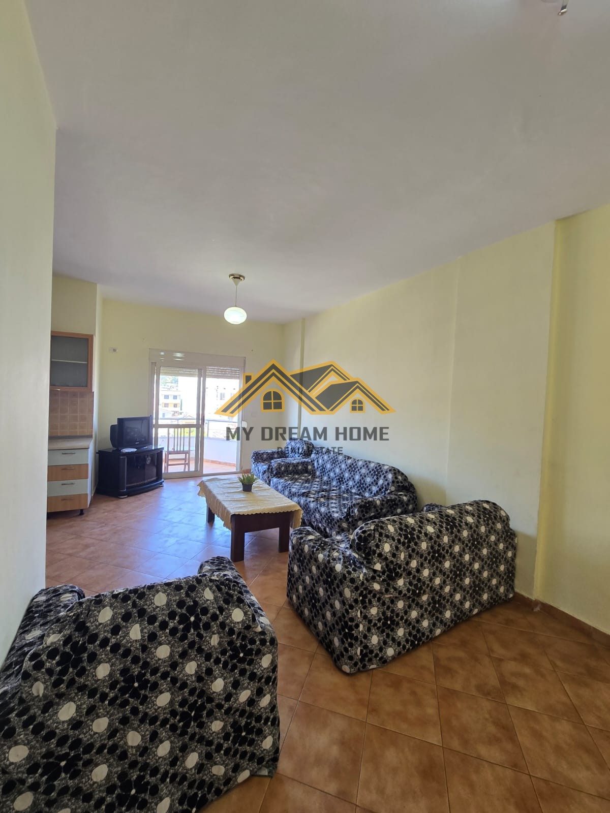 APARTAMENT 2+1 TE DREJTORIA E POLICISE,DURRES PER SHITJE 4