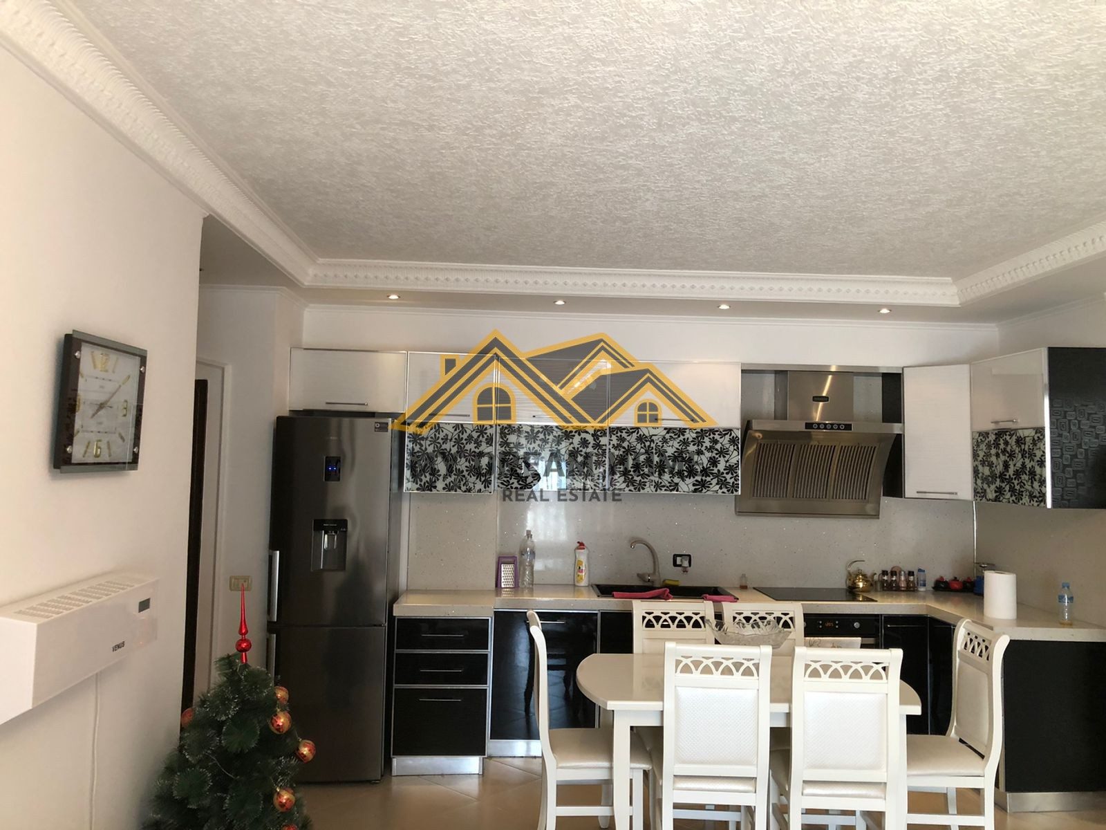 SHITET APARTAMENT 2+1+2 PERBALLE SPITALI !!