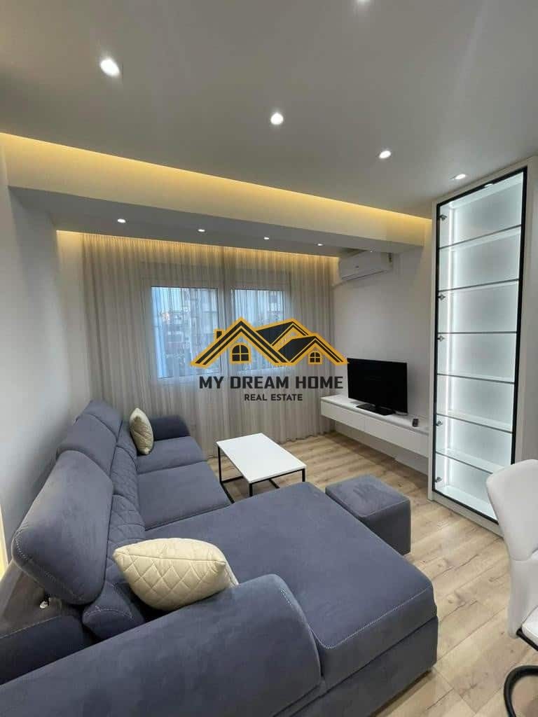 SHITET APARTAMENT 1+1 PRAN RROTA E KUQE, PLAZH DURRES.