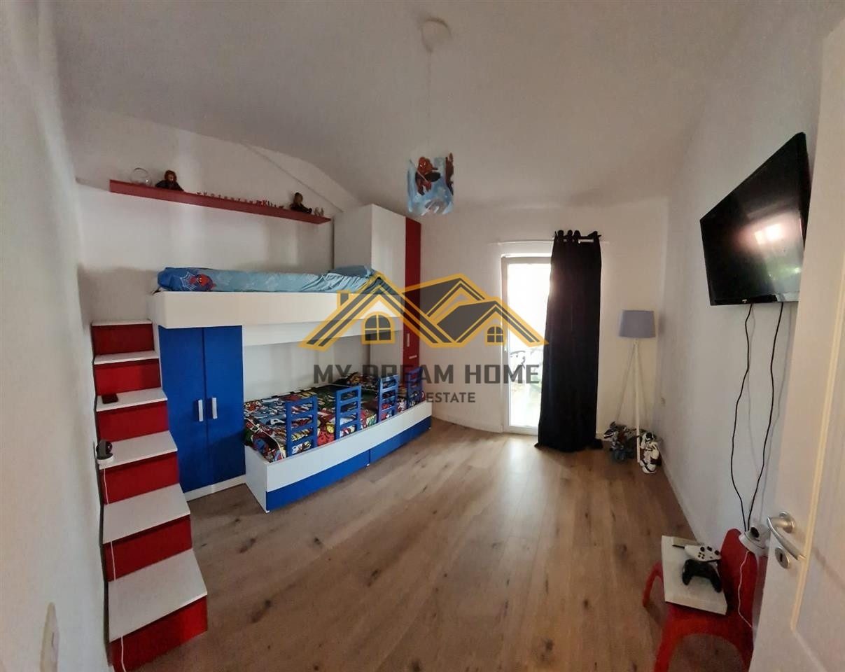 PENTHOUSE UNIK TEK MALI I ROBIT (GOLEM)