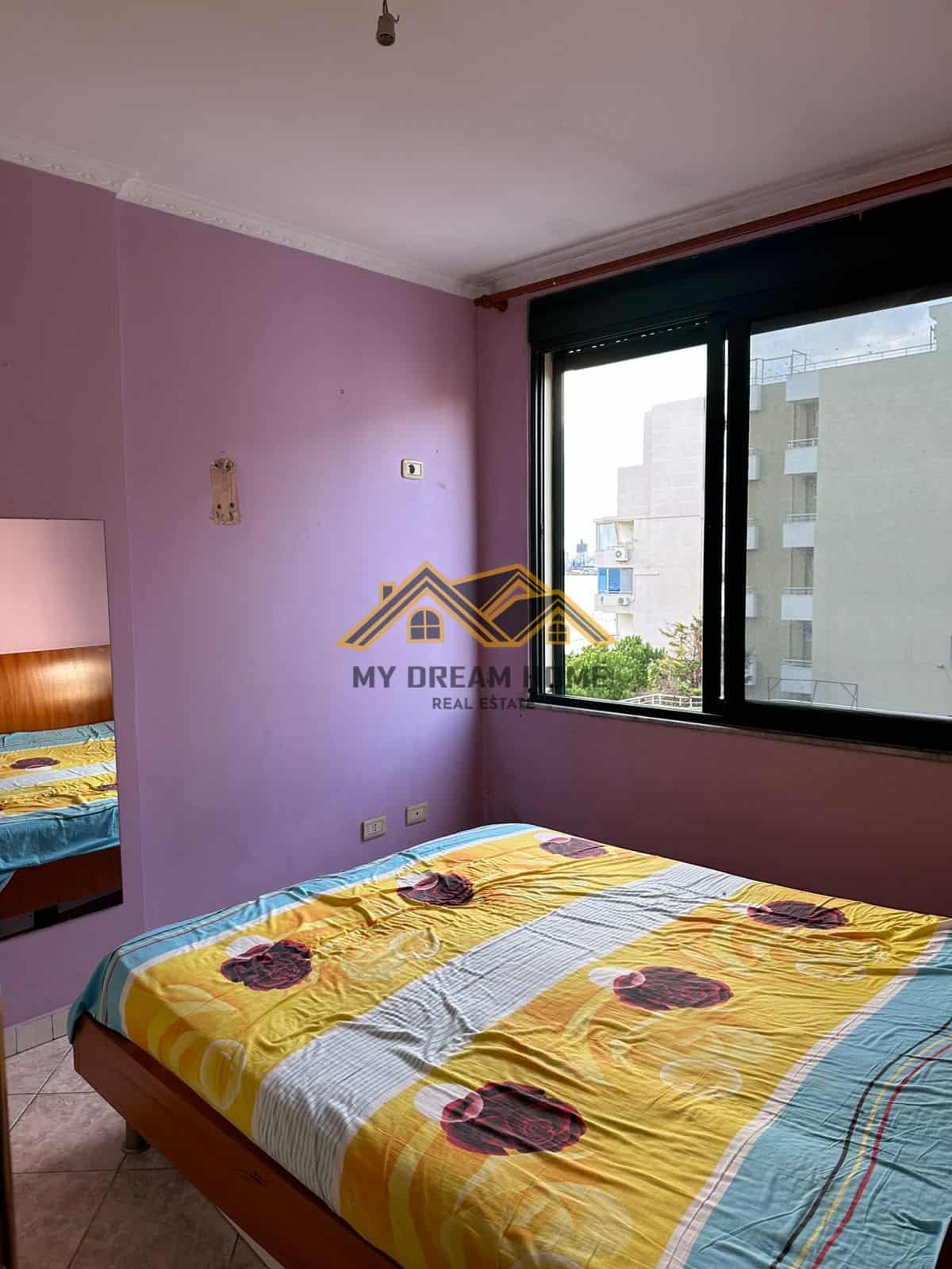 SHITET GARSONIERE E ORGANIZUAR NE 1+1 ME PAMJE DETI PLAZH 2